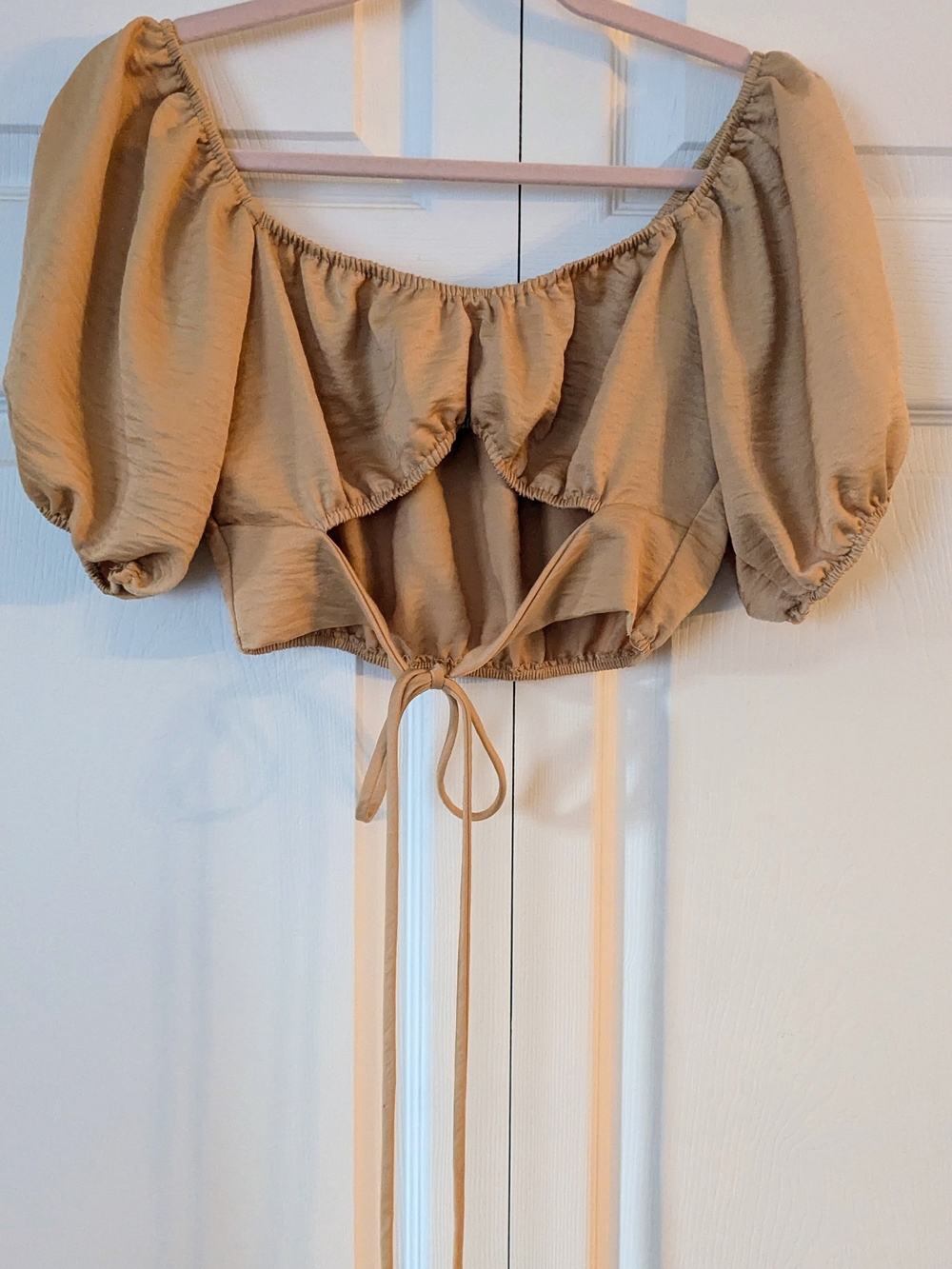 Le Lis Boutique gold top Medium